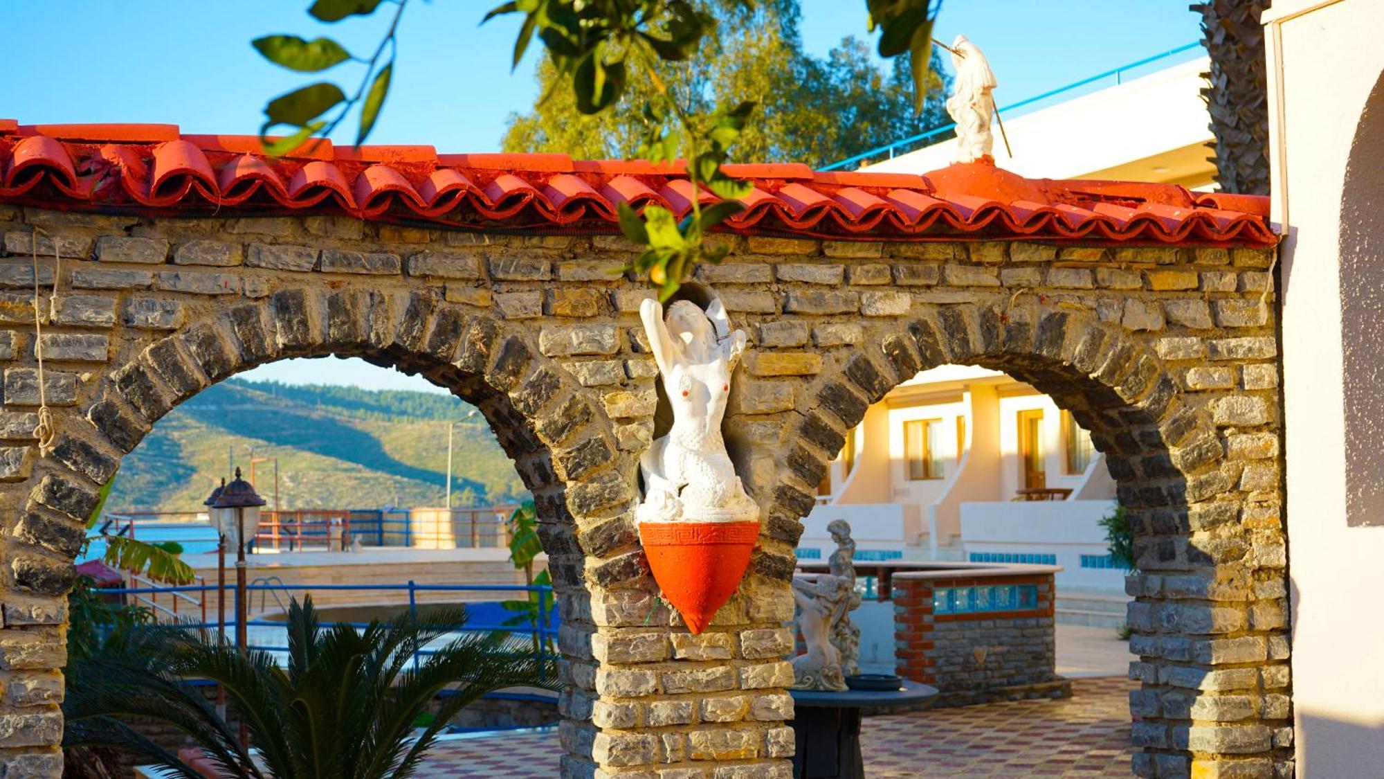 Club Aquarium Hotel & Spa Guvercinlik  Екстериор снимка