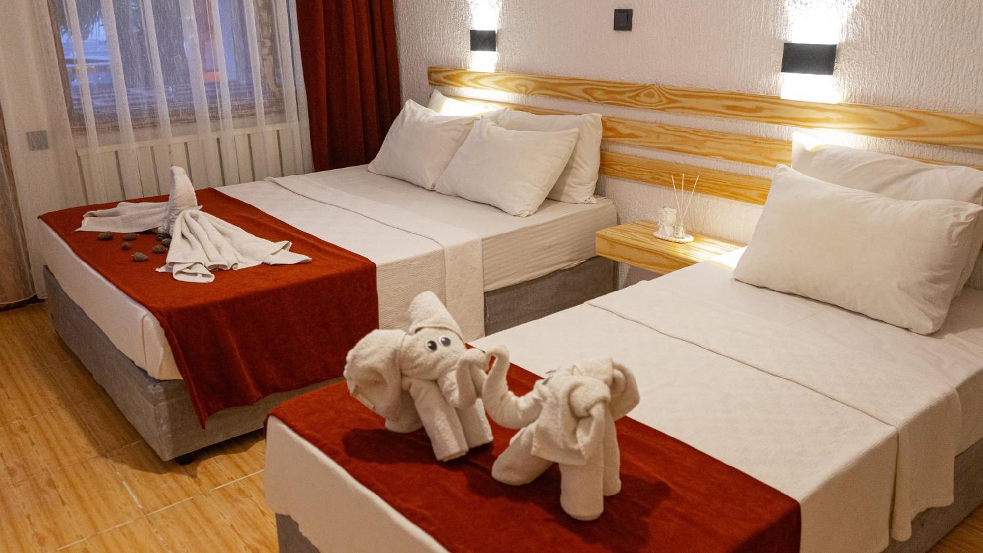 Club Aquarium Hotel & Spa Guvercinlik  Екстериор снимка