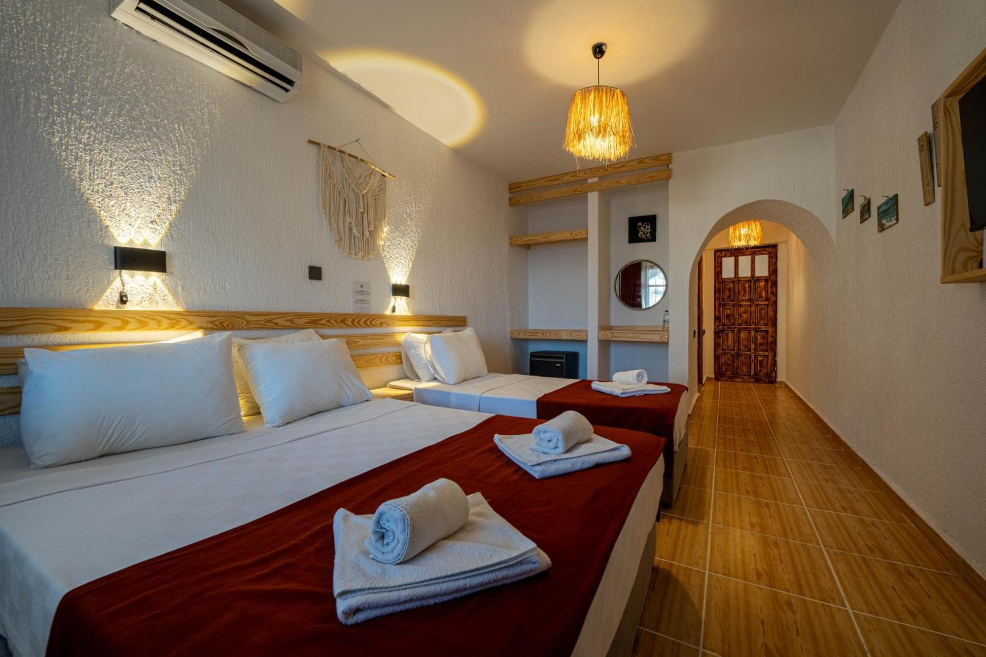 Club Aquarium Hotel & Spa Guvercinlik  Екстериор снимка