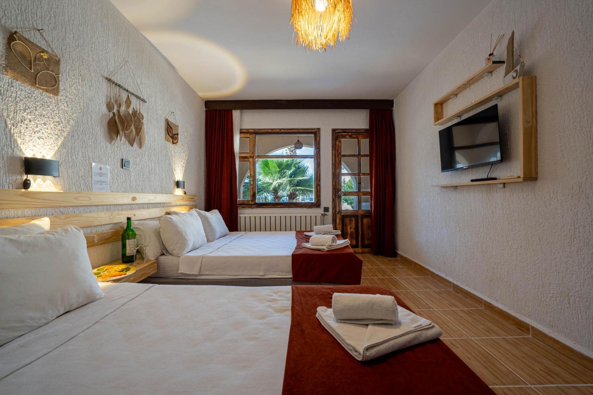 Club Aquarium Hotel & Spa Guvercinlik  Екстериор снимка